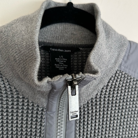 Gray sweater with zipper Calvin Klein size M-L - Picture 5 of 13